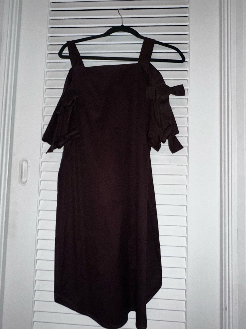 H&M Brown Cold-Shoulder Midi Dress with Bow Sleeves
